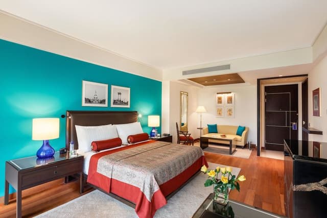 Premier Room