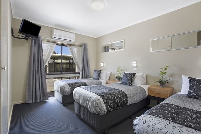Suite, Multiple Beds, Non Smoking