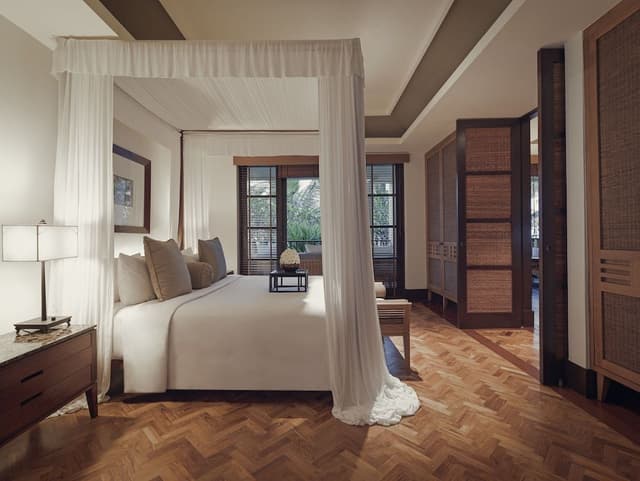 One Bedroom Deluxe Suite