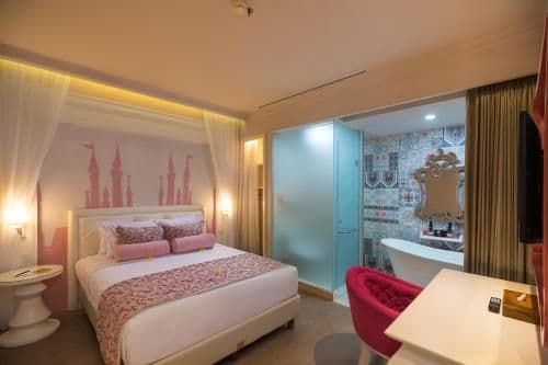 Girls Suite