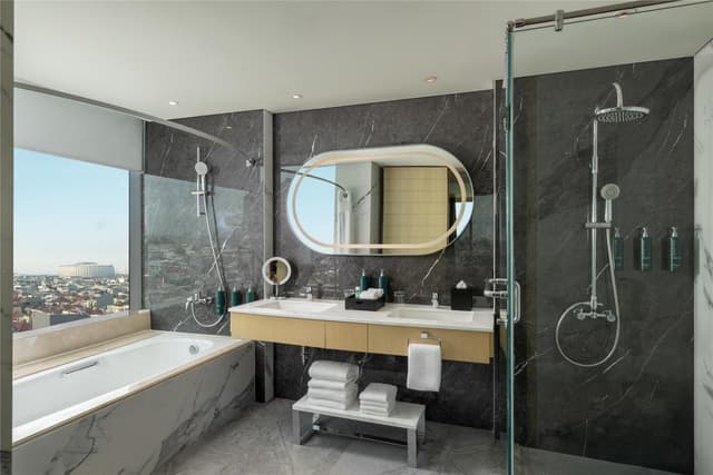 KING DELUXE SUITE