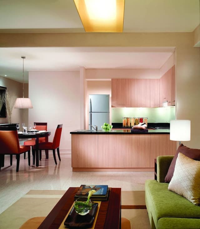 Deluxe Suite, 2 Bedrooms, City View (Corner)