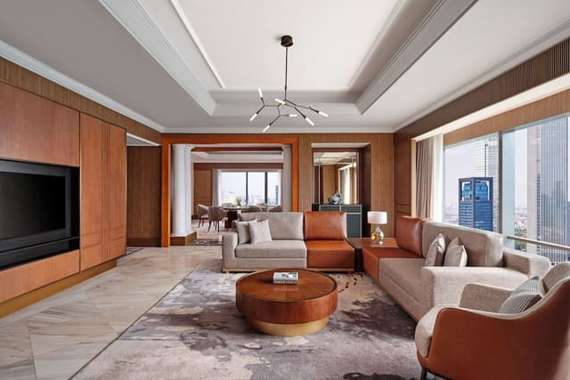 Club Suite, 1 King Bed, City View