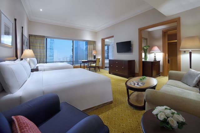 Grand Room, Multiple Beds