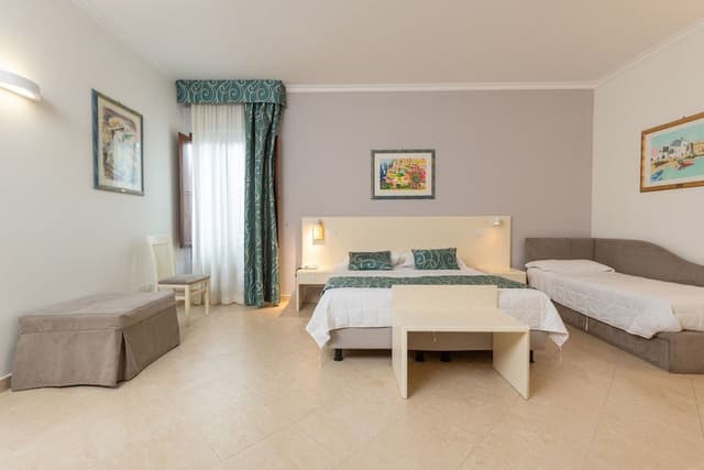 Superior Quadruple Room