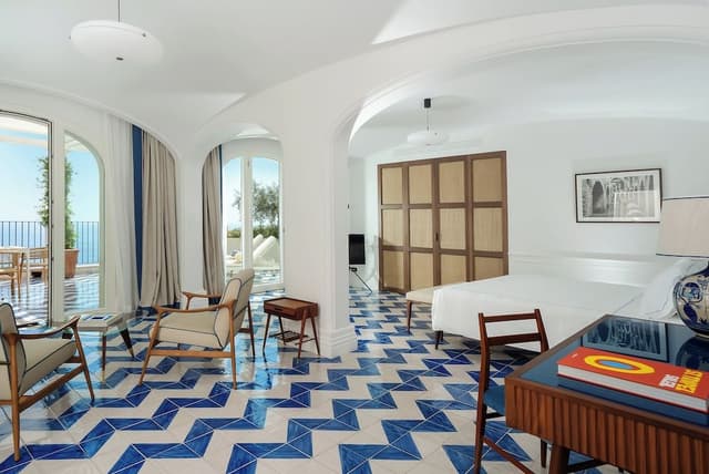Deluxe Suite, Terrace