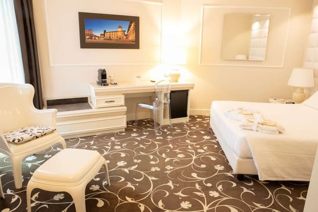 Superior Room, 1 Queen Bed