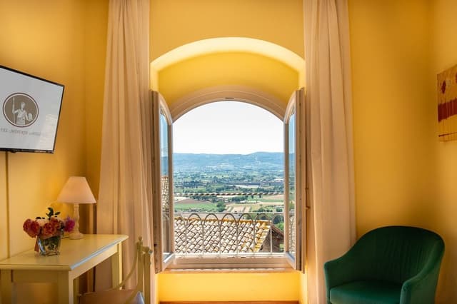 Panoramic Triple Room