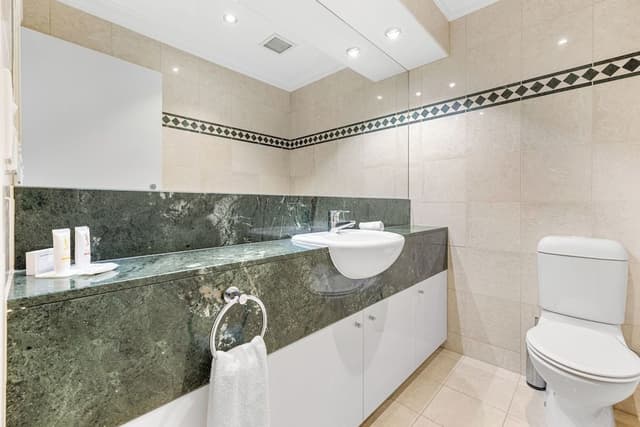 Penthouse Flinders Reach Suite