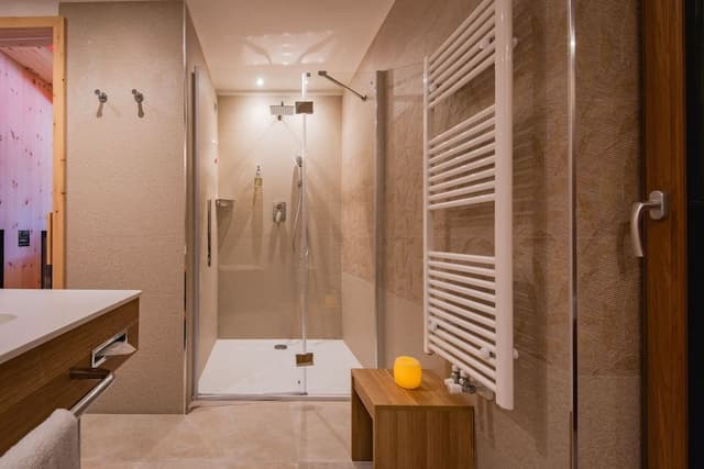 Romantic Studio Suite