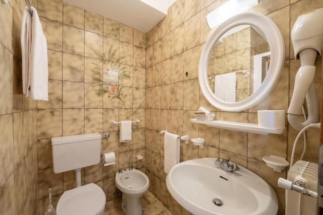 Economy Twin Room