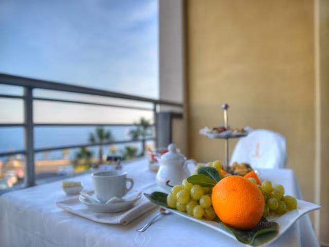 Deluxe Double or Twin Room, Sea View