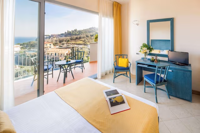 Classic Double Room, Sea View