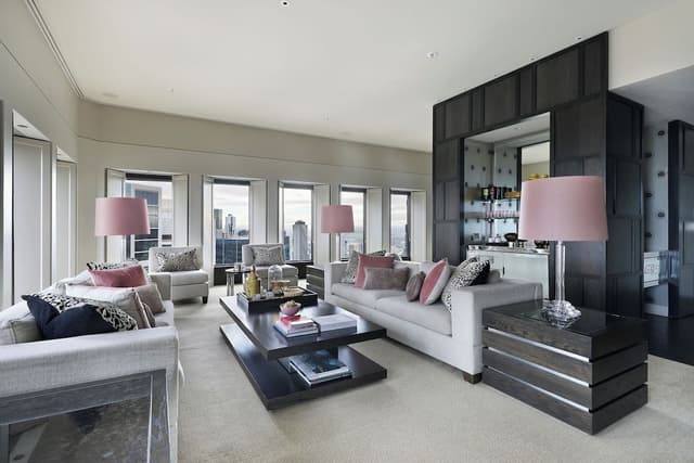 Opera Suite Residence