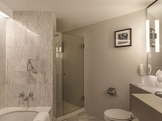 Junior Suite, 1 King Bed, Bay View, Corner