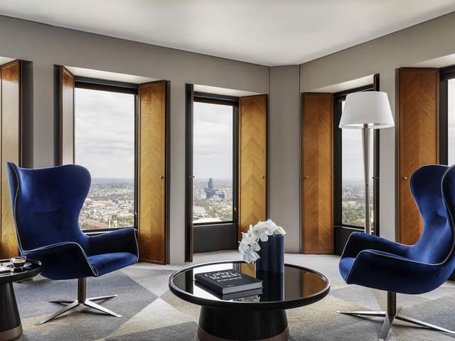 Junior Suite, 1 King Bed, Bay View, Corner