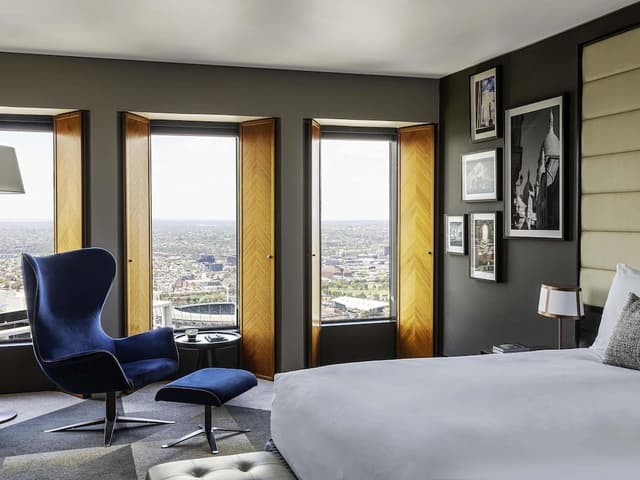 Club Suite, 1 King Bed, City View, Corner (Prestige Suite, Club Sofitel Access)