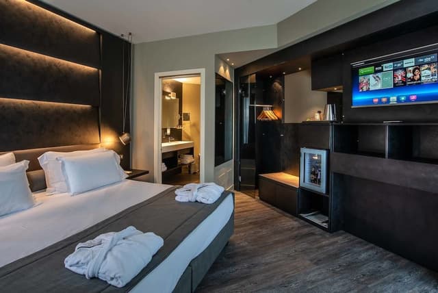 Suite, 1 King Bed