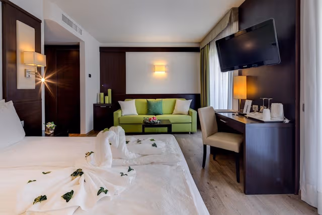 Junior Room, 1 King Bed with Sofa bed (Spa access)