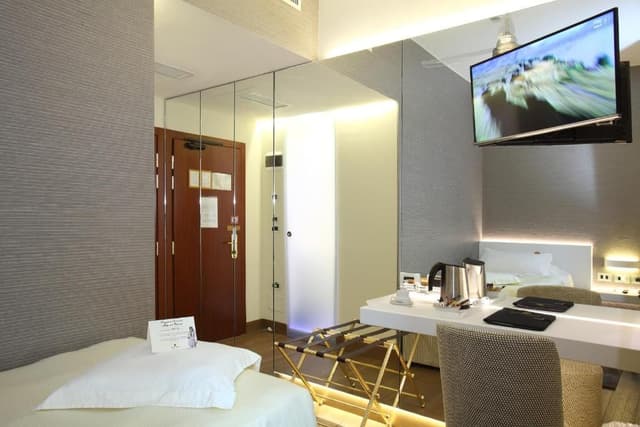 Superior Single room