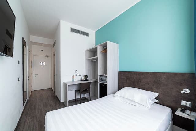 Compact Room