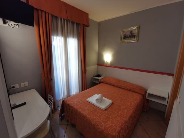 Double Room French Bed