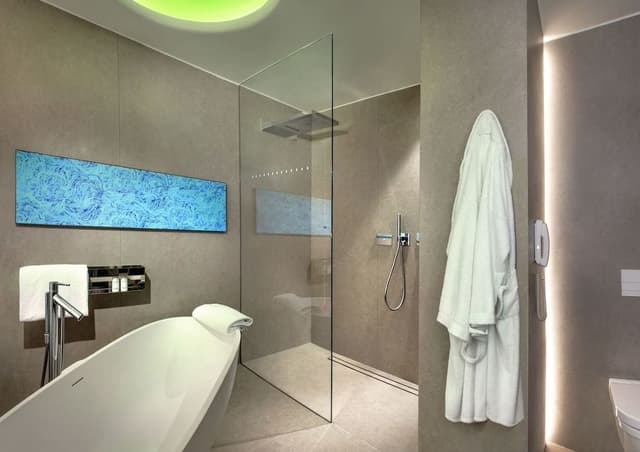 Deluxe Room with Double Bed or Two Single Beds and Wellness Area Access