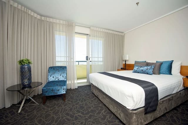 Standard Apartment, 2 Queen Beds, Non Smoking, Balcony (with Sofabed)