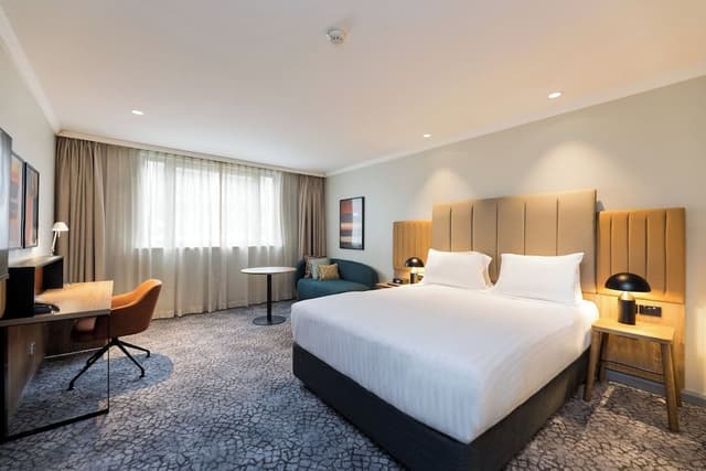 Standard Room, 1 Queen Bed