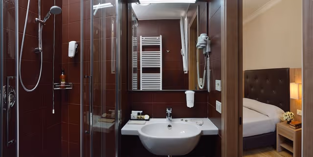 Deluxe Triple Room, Non Smoking, Partial Sea View