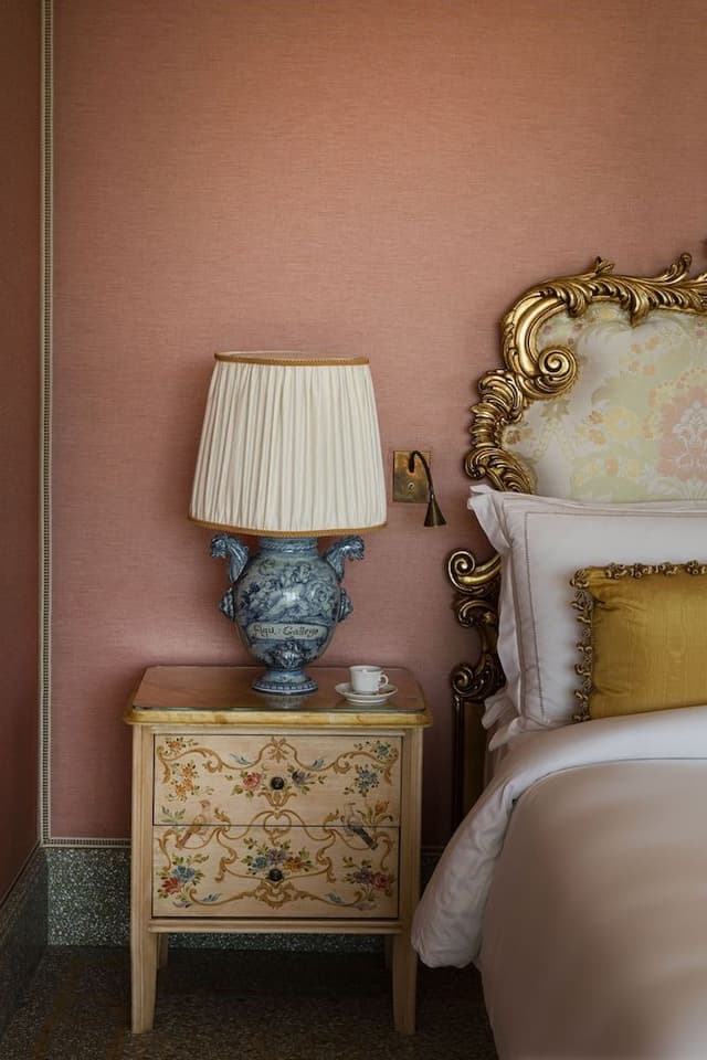 Suite (Baronessa)