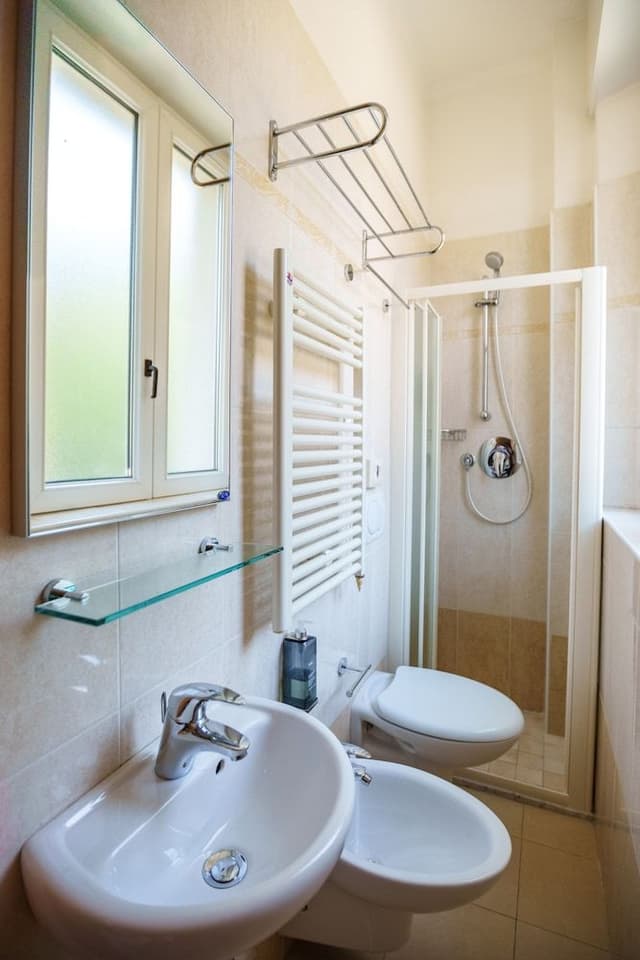 Room, Connecting Rooms