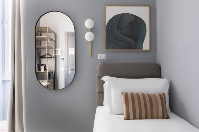 Small Room - Single Bed
