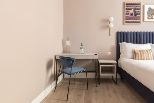 Medium Room with Extra Single Bed