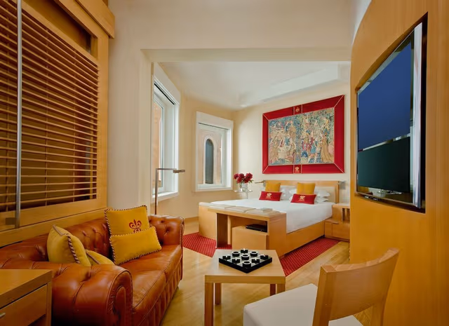 Richard Meier Executive Suite