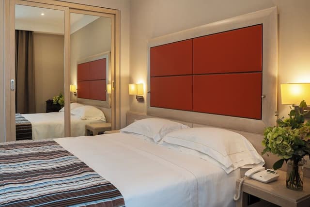 Suite, 2 Bathrooms (no smoking)