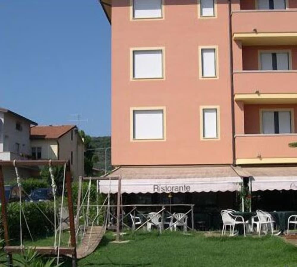 Ali Sul Lago2
