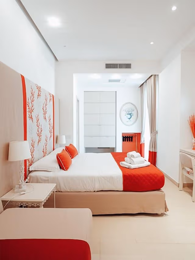 Camere Comunicanti, Balcone Vista Mare