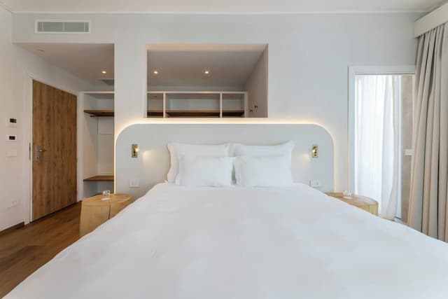 Premium Suite, Hot Tub, Lake View