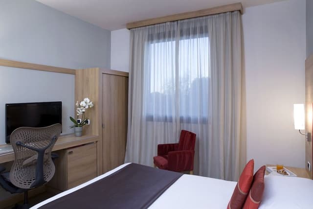 Room, 1 Twin Bed, Accessible (Mobility, Roll-In Shower)