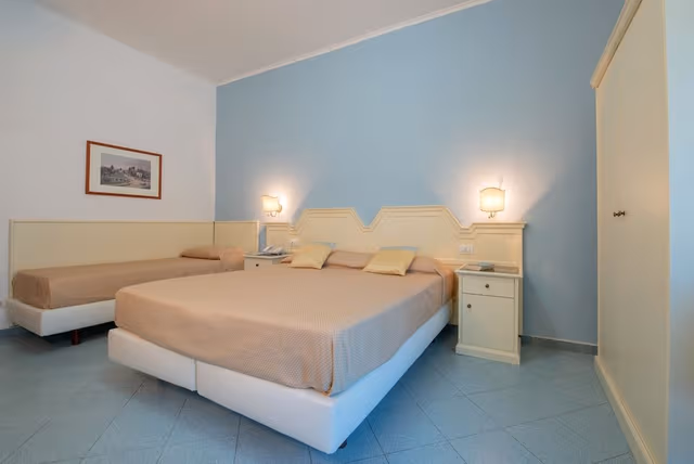 Classic Triple Room, Balcony