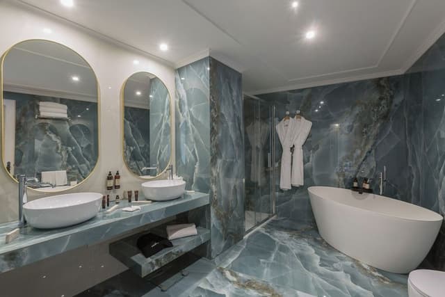 Triple suite, sea view