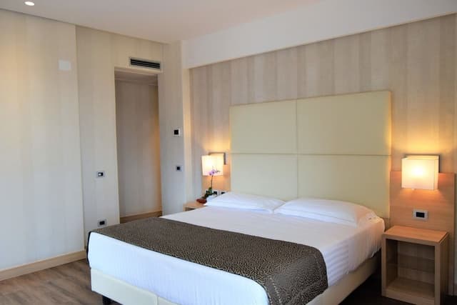 Superior Room, 1 Double or 2 Twin Beds, Balcony, City View
