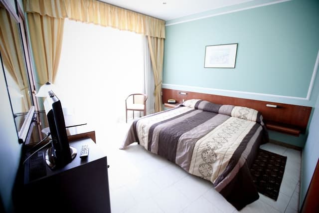 Standard Double or Twin Room, Private Bathroom