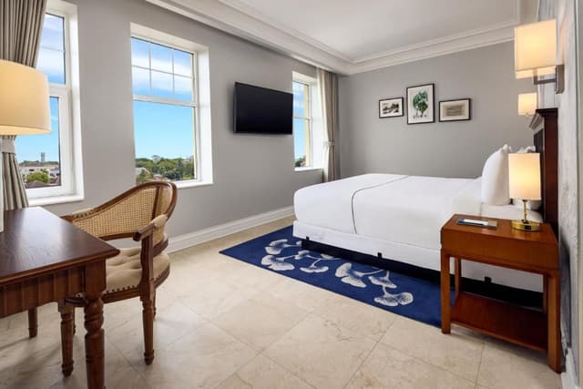 City View 1 King Bed Suite