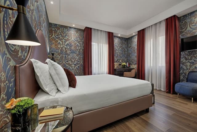 Superior Triple Room, Canal View