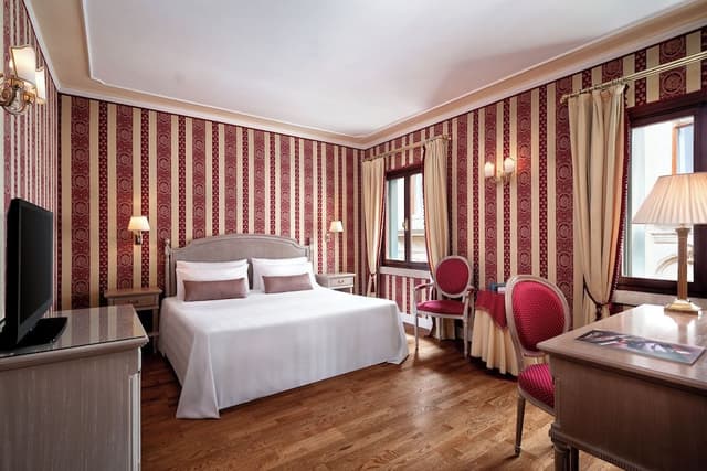 Premium Room (Deluxe)