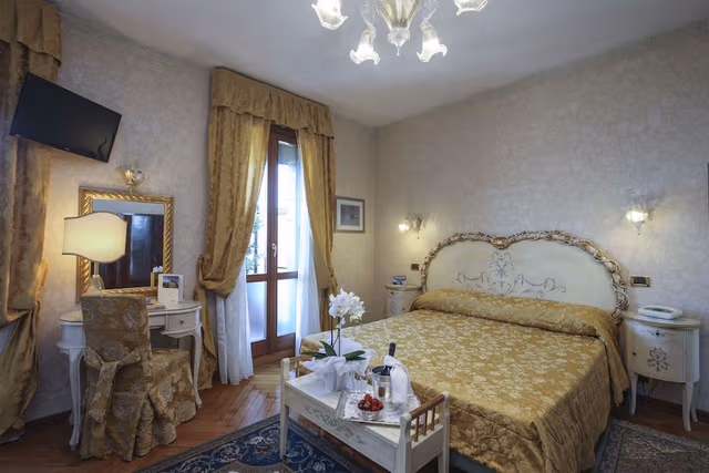 Superior Double Room, Terrace, City View (San Marco)