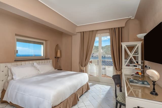 Comfort Room, Sea View