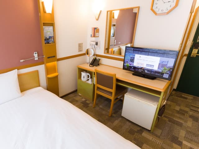 Single Room - Non-Smoking